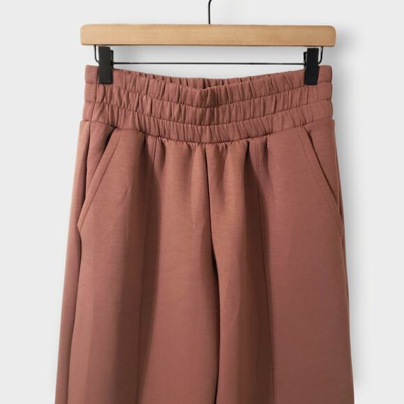 Old Navy Womens Bounce Fleece High Rise Wide Leg Sweatpants Warm Taupe Sz SP - Picture 2 of 13